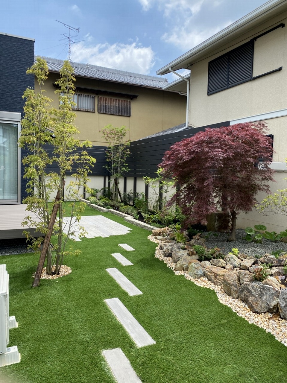 広陵町 ロックガーデンと人工芝でローメンテナンスな庭 奈良の外構 お庭 エクステリアの専門店リーフユニティ